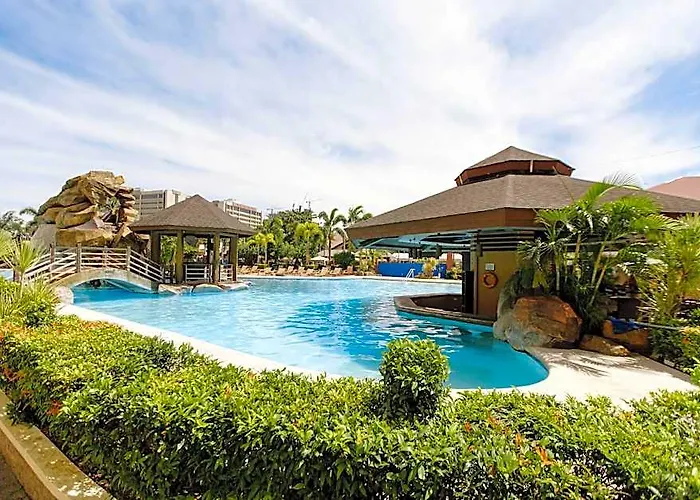 Westown Lagoon- Partywing Hotel Cebu