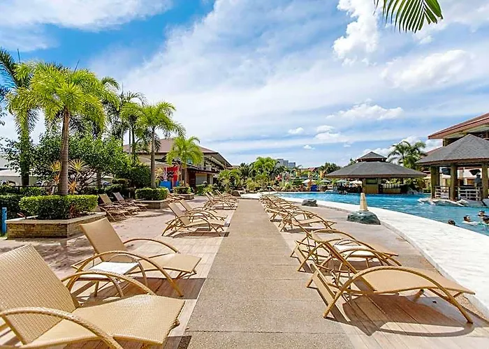 Westown Lagoon- Partywing Hotel